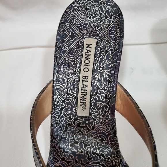 MANOLO BLAHNIK Kitten Heel Sandals - Picture 4 of 4